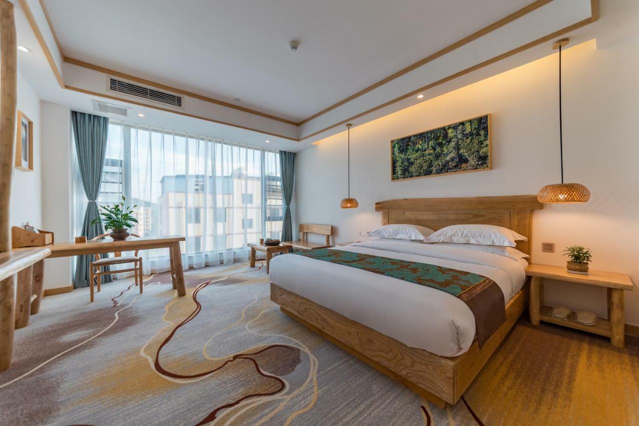 Yunxianju Tea Culture Theme Hotel Kunming Exterior photo