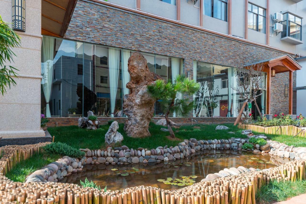 Yunxianju Tea Culture Theme Hotel Kunming Exterior photo