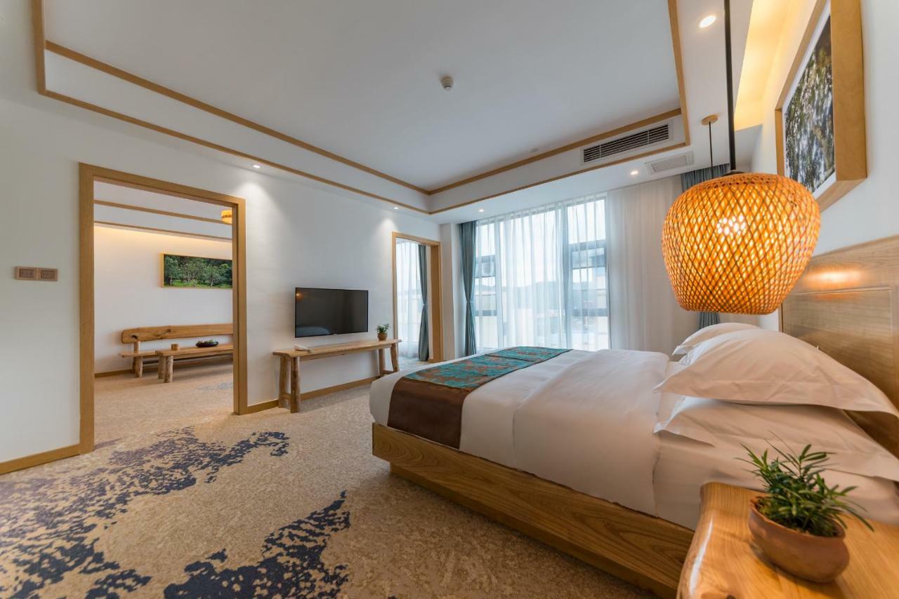 Yunxianju Tea Culture Theme Hotel Kunming Exterior photo